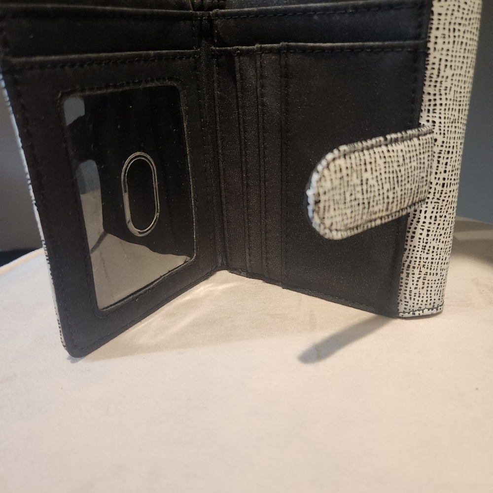 Wallet - Picture 4 of 6